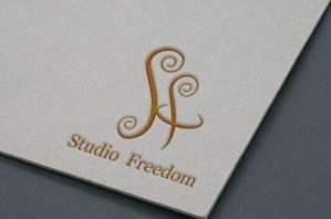 artisan-j (artisan-j)さんの新規EVENT SPACE「Studio Freedom」のロゴへの提案