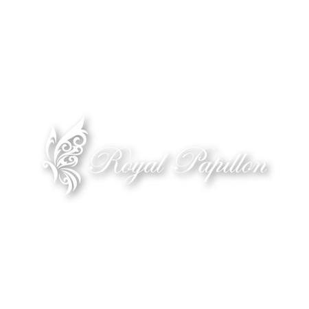 mako_369 (mako)さんのアパレルショップサイト 「ロイヤルパピヨン Royal papillon」のロゴへの提案