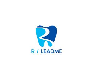 Navneet (yukina12)さんの歯科求人インタビューサイト「R/Leadme」のロゴへの提案