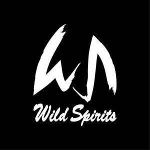 さんのアウトドアブランド「Wild Spirits」のロゴ、マークへの提案
