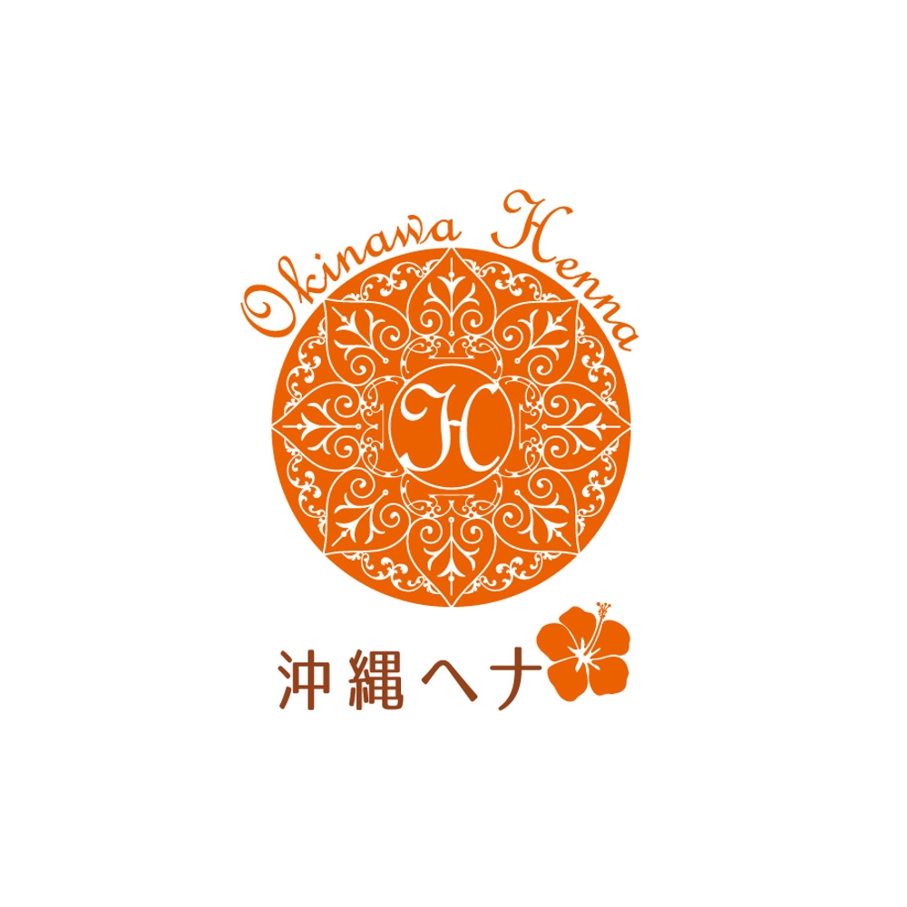 「沖縄ヘナ」の文字ロゴ