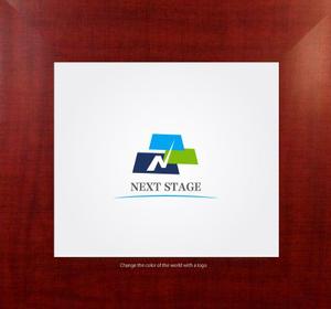 ukokkei (ukokkei)さんの企業の人材育成研修のスローガンタイトル「NEXT STAGE」のロゴへの提案
