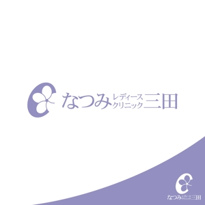 ロゴ研究所 (rogomaru)さんのプルメリアの花をモチーフにしたクリニックのロゴへの提案