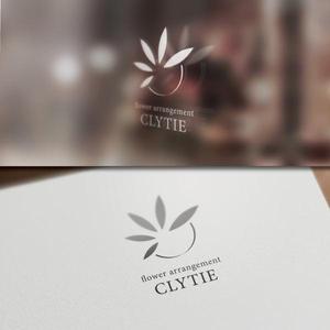 late_design ()さんのフラワーアレンジメント「CLYTIE(クリティエ)」のロゴへの提案