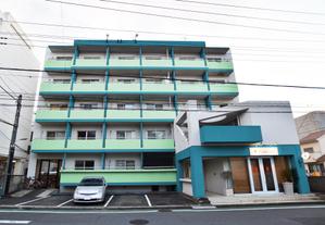 平岡デザインスタジオ (yuhiraoka)さんの外壁塗装デザイン（急募）マンション1棟の外壁塗装カラーコーディネート　への提案