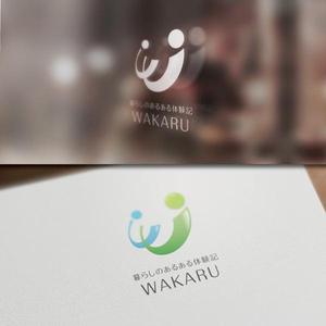 late_design ()さんの体験記まとめサイト「暮らしのあるある体験記_WAKARU」ロゴ作成への提案