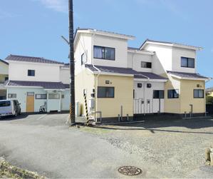 MYdesign (miyu1019mmm)さんの築古アパート３棟の屋根・外壁塗装デザインへの提案