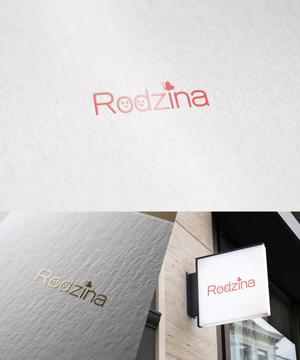 andy2525 (andy_design)さんのスナック 「Rodzina」のロゴへの提案