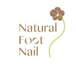 Nei (nei-tom)さんのネイルサロン　「Natural Foot Nail」のロゴへの提案