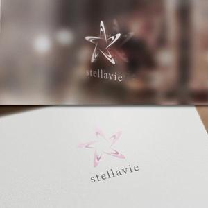 late_design ()さんの女性向け美容サロン「stellavie」のロゴへの提案