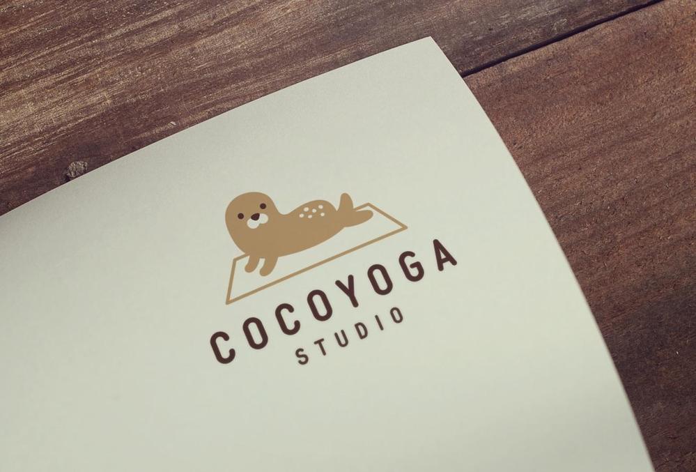 ヨガスタジオ「COCOYOGA」のロゴ