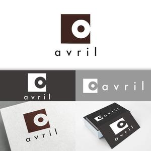 minervaabbe ()さんのアパレルショップ『avril』のロゴ（商標登録予定なし）への提案