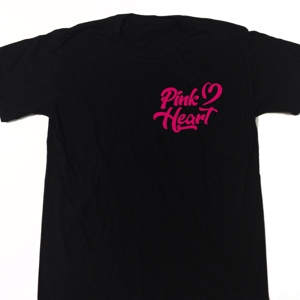 queuecat (queuecat)さんの衣料商品ブランド「Pink Heart」のロゴへの提案