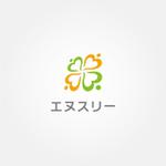 tanaka10 (tanaka10)さんの訪問看護サービスを運営する企業ロゴデザインへの提案