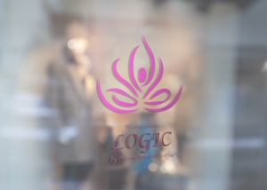 Olga design ()さんのパースナルピラティススタジオ「LOGIC」のロゴデザインの仕事への提案