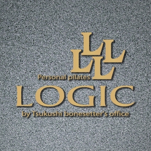 yoccos (hollyoccos)さんのパースナルピラティススタジオ「LOGIC」のロゴデザインの仕事への提案