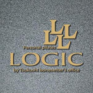 yoccos (hollyoccos)さんのパースナルピラティススタジオ「LOGIC」のロゴデザインの仕事への提案