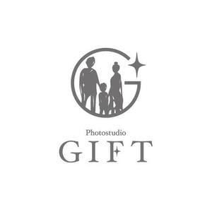 arizonan5 (arizonan5)さんのフォトスタジオ創設にともない「Photostudio GIFT」のロゴ制作の依頼への提案