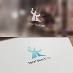 late_design ()さんの女性が活躍するネット関連会社のロゴへの提案