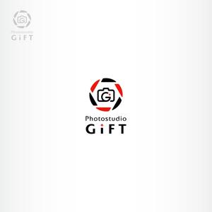 tokko4 ()さんのフォトスタジオ創設にともない「Photostudio GIFT」のロゴ制作の依頼への提案