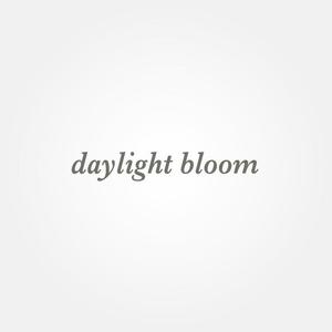 tanaka10 (tanaka10)さんのフラワーアレンジメントレッスンのスタジオロゴ「daylight bloom」のキャピタルロゴへの提案