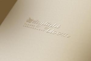 ALTAGRAPH (ALTAGRAPH)さんのフラワーアレンジメントレッスンのスタジオロゴ「daylight bloom」のキャピタルロゴへの提案