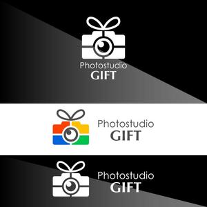 piro2002 (piro2002)さんのフォトスタジオ創設にともない「Photostudio GIFT」のロゴ制作の依頼への提案