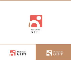 動画サムネ職人 (web-pro100)さんのフォトスタジオ創設にともない「Photostudio GIFT」のロゴ制作の依頼への提案