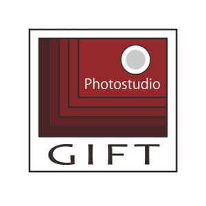 TAKAYA (noabab)さんのフォトスタジオ創設にともない「Photostudio GIFT」のロゴ制作の依頼への提案