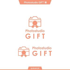 queuecat (queuecat)さんのフォトスタジオ創設にともない「Photostudio GIFT」のロゴ制作の依頼への提案