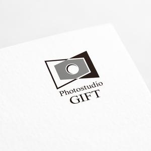 ELDORADO (syotagoto)さんのフォトスタジオ創設にともない「Photostudio GIFT」のロゴ制作の依頼への提案