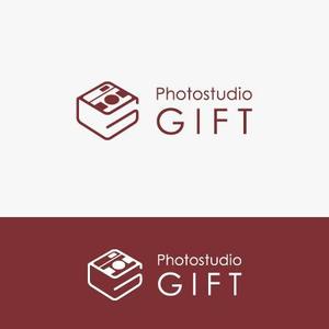eiasky (skyktm)さんのフォトスタジオ創設にともない「Photostudio GIFT」のロゴ制作の依頼への提案