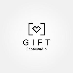 tanaka10 (tanaka10)さんのフォトスタジオ創設にともない「Photostudio GIFT」のロゴ制作の依頼への提案