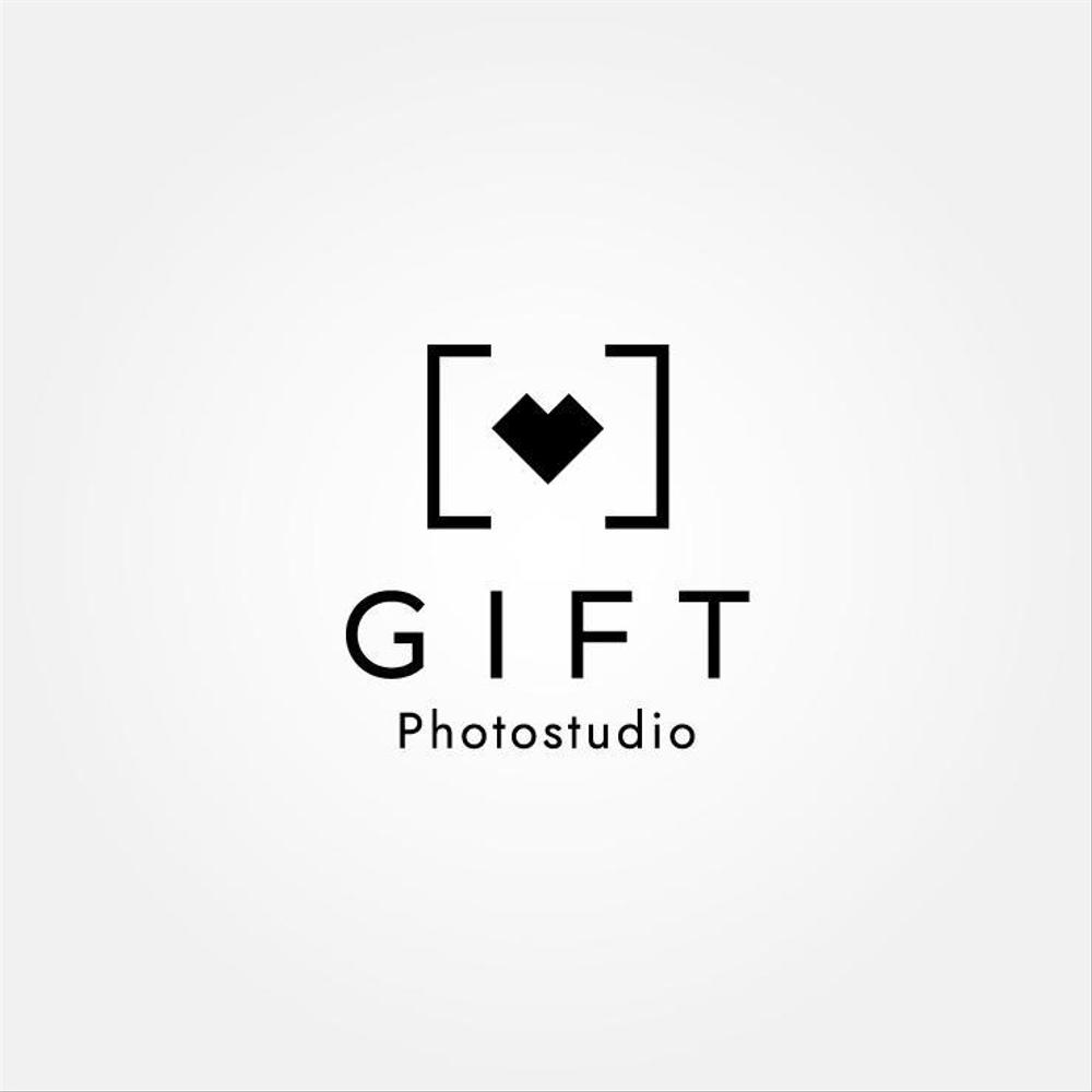 フォトスタジオ創設にともない「Photostudio GIFT」のロゴ制作の依頼