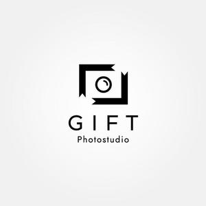 tanaka10 (tanaka10)さんのフォトスタジオ創設にともない「Photostudio GIFT」のロゴ制作の依頼への提案