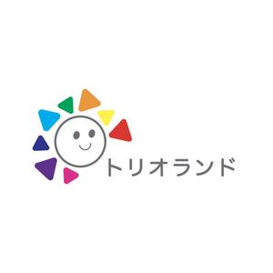 sum 75 (sum75)さんの保育事業「トリオランド」のロゴへの提案