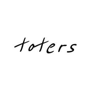 tanaka (maaaacy)さんのトートバッグ、Tシャツ、ポロシャツ等のブランド「toters」のロゴへの提案