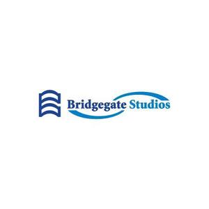 サクタ (Saku-TA)さんの「Bridgegate Studios」のロゴ作成への提案