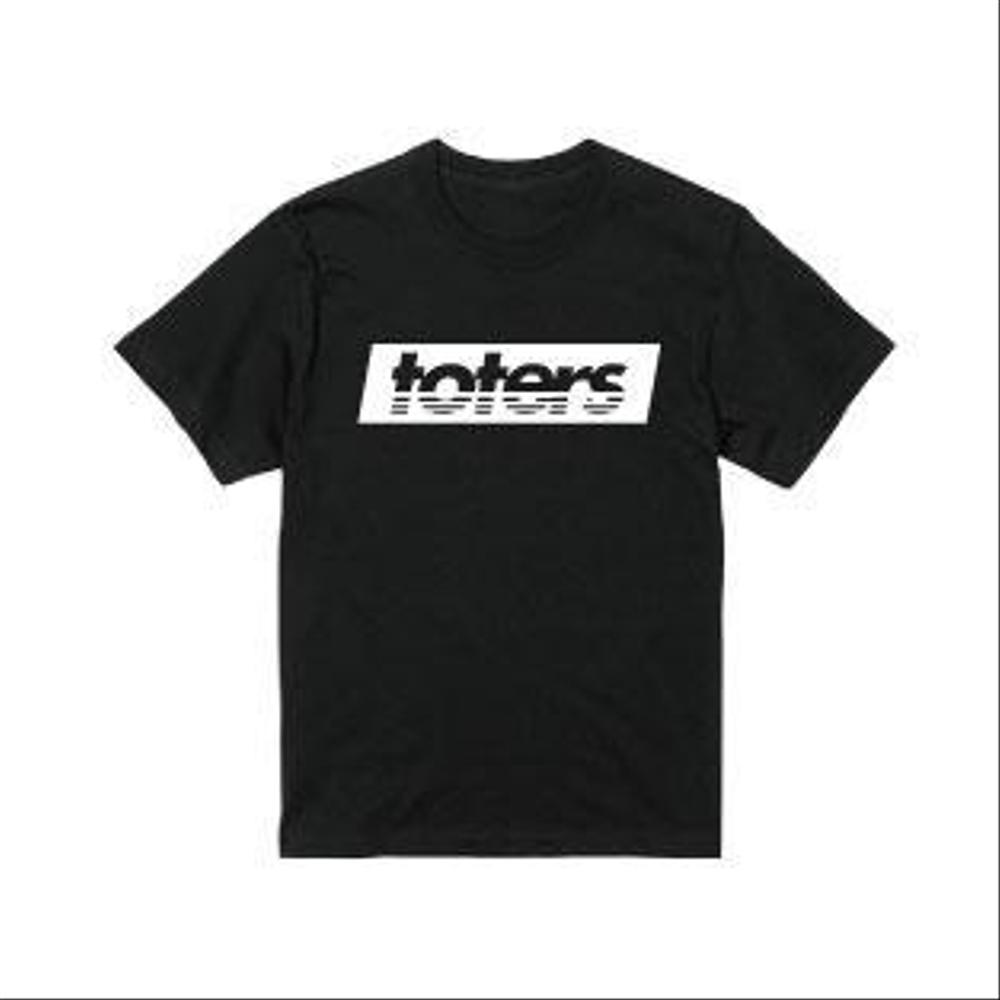 トートバッグ、Tシャツ、ポロシャツ等のブランド「toters」のロゴ