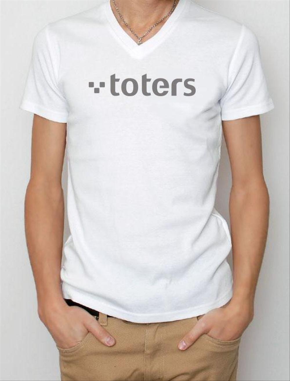 トートバッグ、Tシャツ、ポロシャツ等のブランド「toters」のロゴ