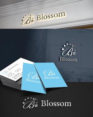 D.R DESIGN (Nakamura__)さんの美容室「Blossom」のロゴへの提案