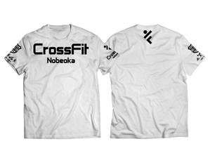 C DESIGN (conifer)さんのパーソナルトレーニング ジム  「CrossFit Nobeoka」のTシャツデザインへの提案