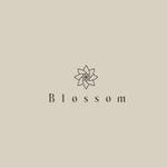 MtDesign (mtdesign)さんの美容室「Blossom」のロゴへの提案