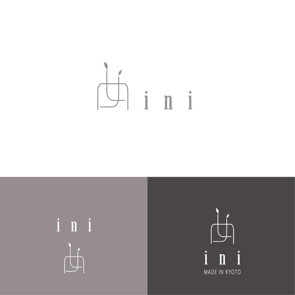 美容室オリジナルシャンプー「ini」のロゴ