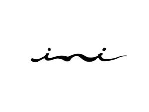 suonare-baisenさんの美容室オリジナルシャンプー「ini」のロゴへの提案