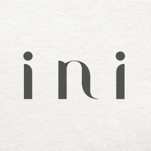 Spino (Spino)さんの美容室オリジナルシャンプー「ini」のロゴへの提案