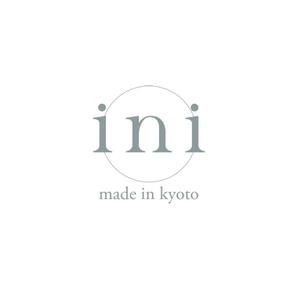 calimbo goto (calimbo)さんの美容室オリジナルシャンプー「ini」のロゴへの提案