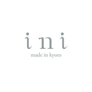 calimbo goto (calimbo)さんの美容室オリジナルシャンプー「ini」のロゴへの提案