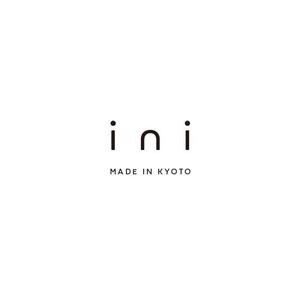 ALTAGRAPH (ALTAGRAPH)さんの美容室オリジナルシャンプー「ini」のロゴへの提案