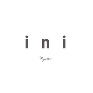 oroshipons (oroshipons)さんの美容室オリジナルシャンプー「ini」のロゴへの提案